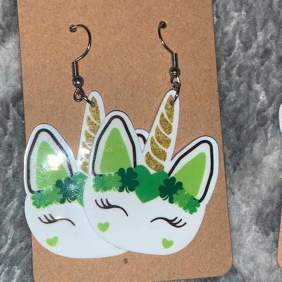 Resin Earrings - Picture 6 of 10